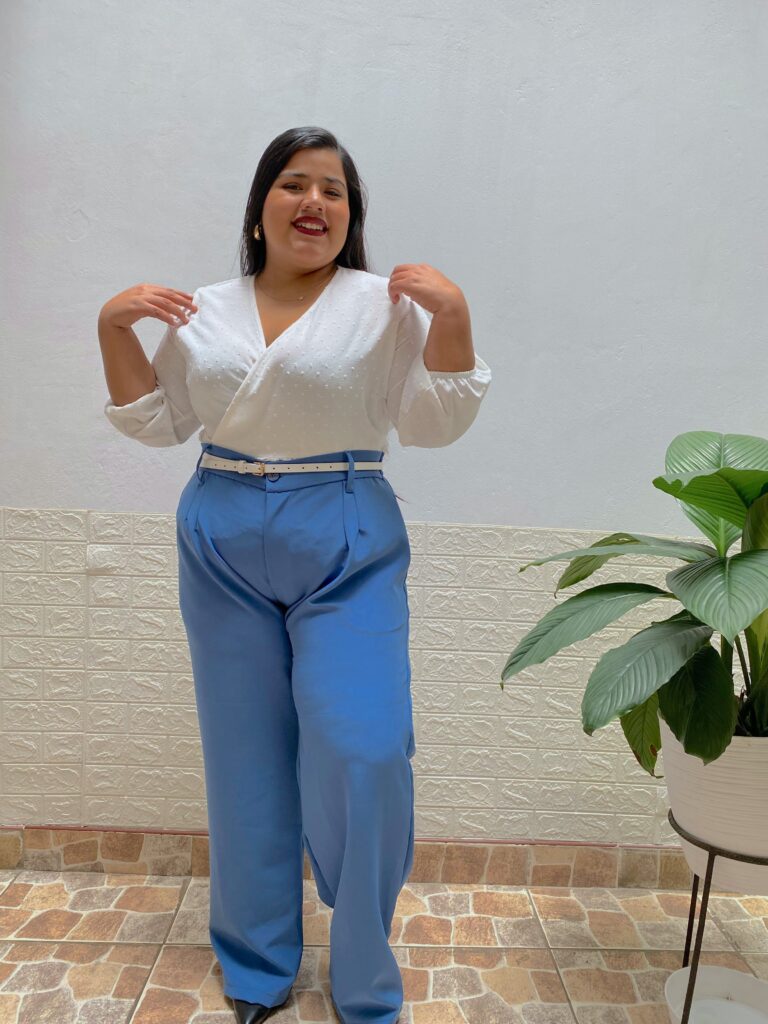 Curvyenlinea