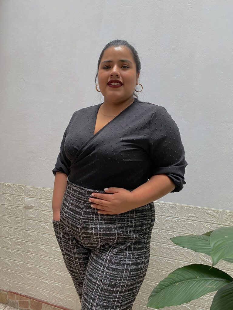 Curvyenlinea